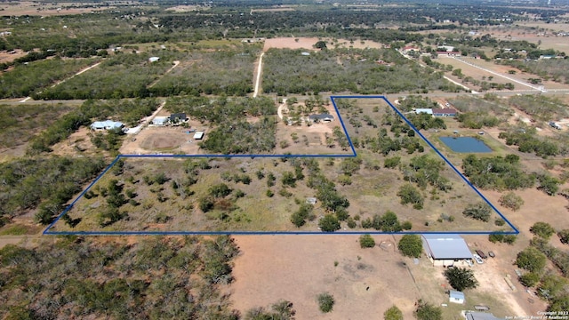 Listing photo 2 for 705 Rawhide Rd, Seguin TX 78155