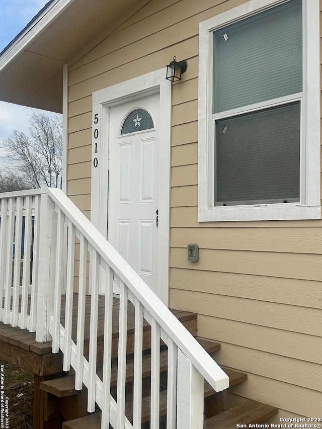 view of doorway to property