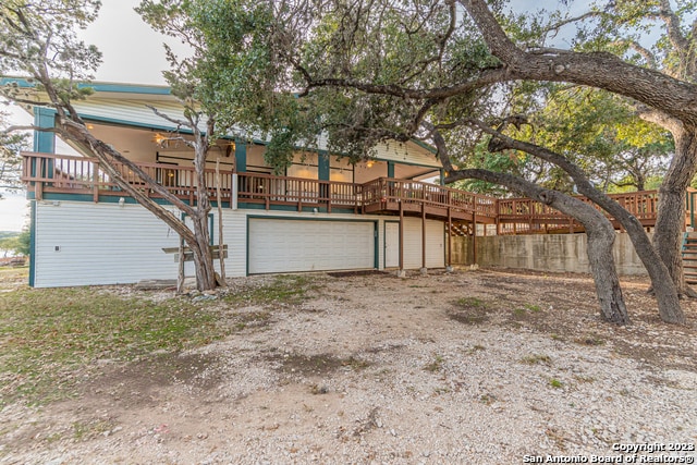 119 Cedar Tree Ln, Canyon Lake, TX 78133 - view of garage