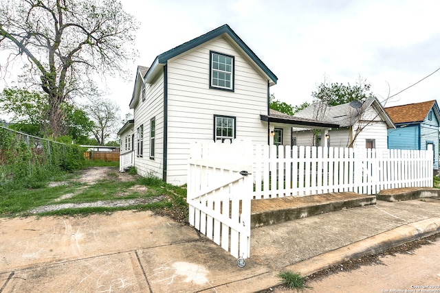 view of front of home