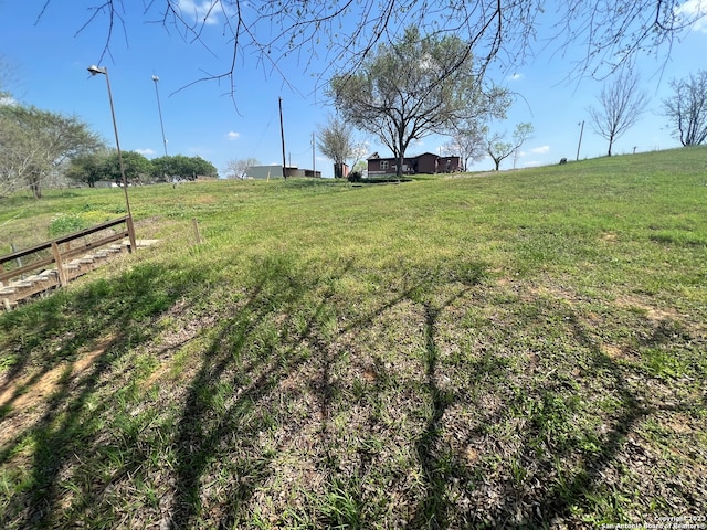 Listing photo 3 for 6144 Fm 1682, Leesville TX 78122