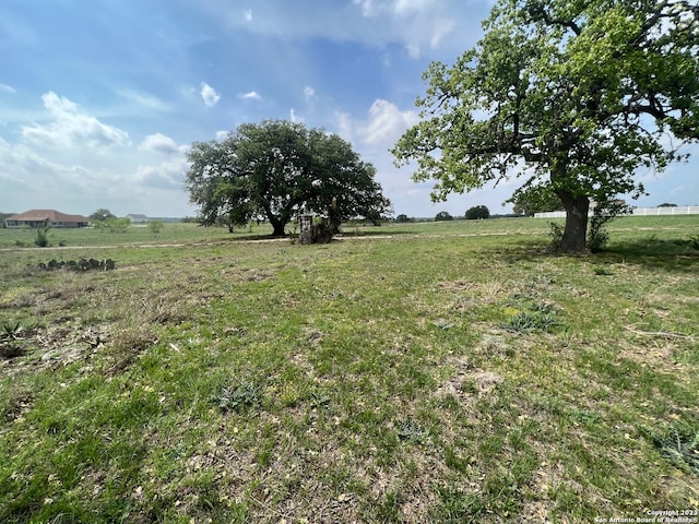 Listing photo 2 for 1004 Martingale Trl, Bandera TX 78003