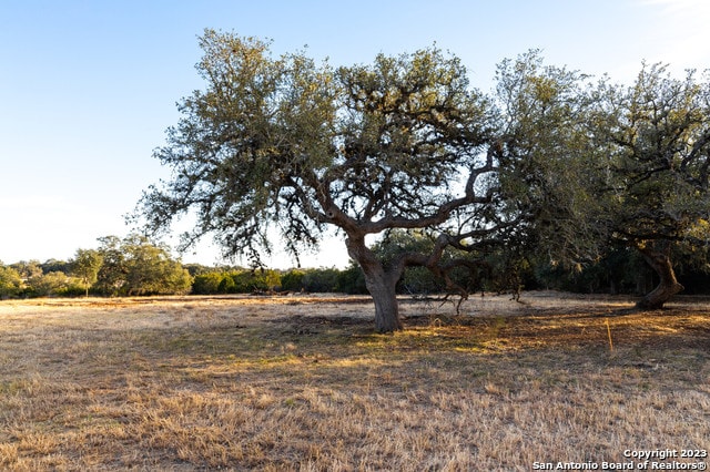 Listing photo 2 for LOT65 Bridle Rdg, Bandera TX 78003