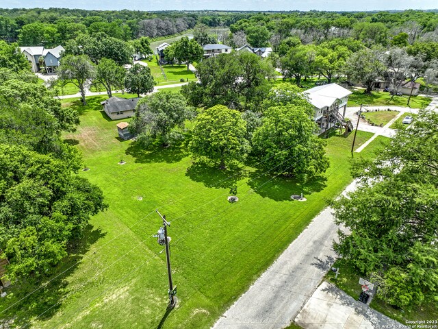 Listing photo 2 for 112 Lake Forrest Dr, Seguin TX 78155