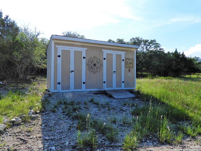 view of outdoor structure