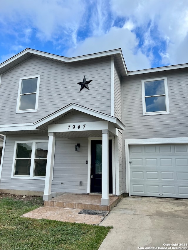 view of front of house featuring a garage