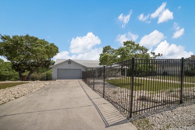 exterior space featuring a yard