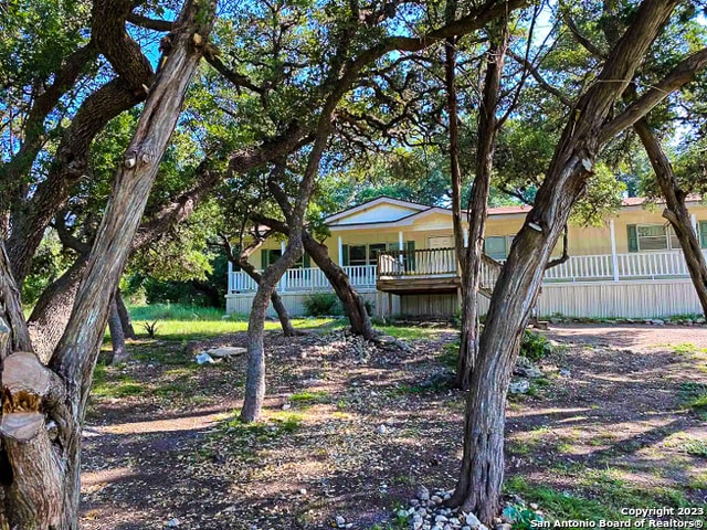 view of front of home featuring a porch