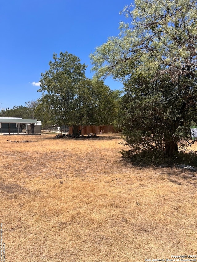 Listing photo 3 for 0 Rio Luna, Bandera TX 78003