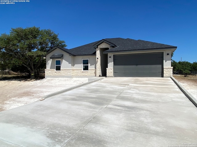 view of front facade with a garage