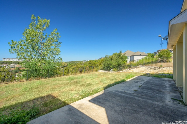 view of yard with a patio