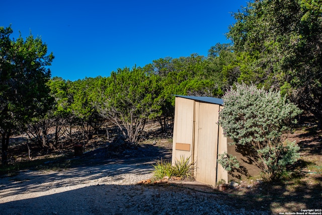 view of outdoor structure