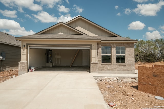 craftsman-style house with a garage