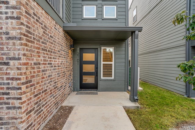 view of entrance to property