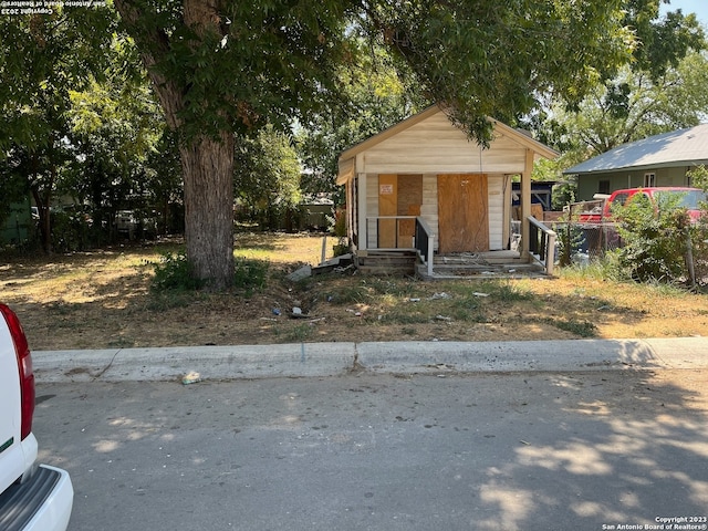 view of front of home