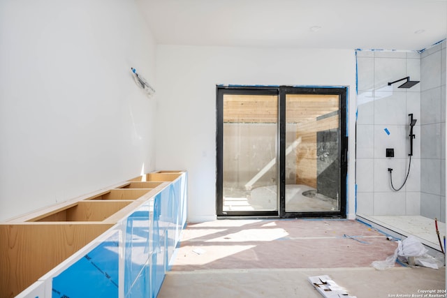 bathroom with concrete flooring