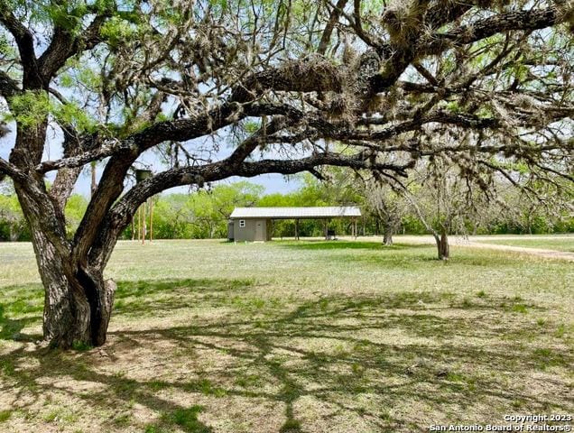 Listing photo 3 for 430 Frio Canyon Loop, Concan TX 78838