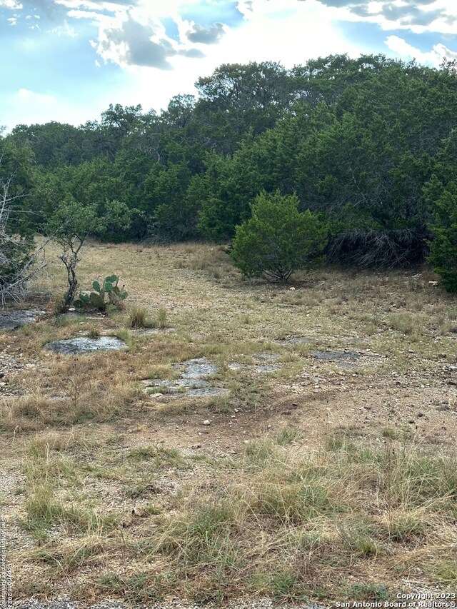 Listing photo 2 for 00 Comanche Trl, Bandera TX 78003