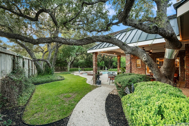 view of yard featuring a patio