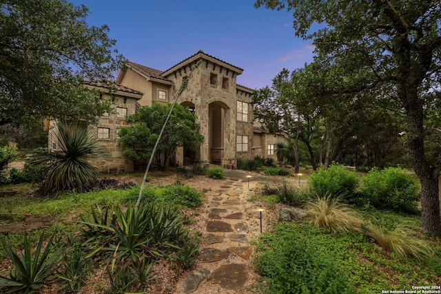 view of mediterranean / spanish-style home