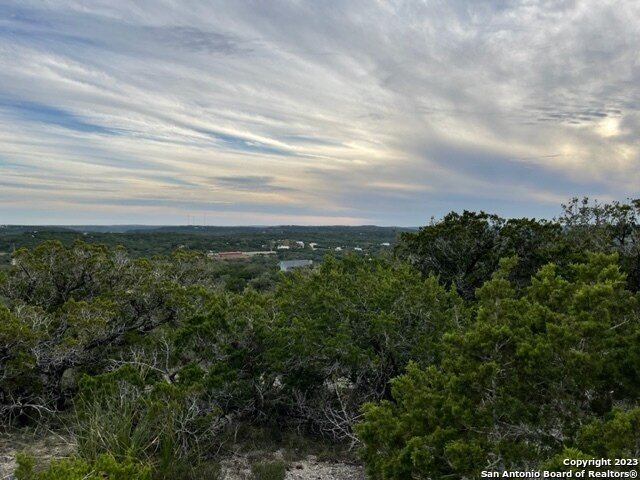 Listing photo 2 for LOT46 Scenic Crst, Lakehills TX 78063