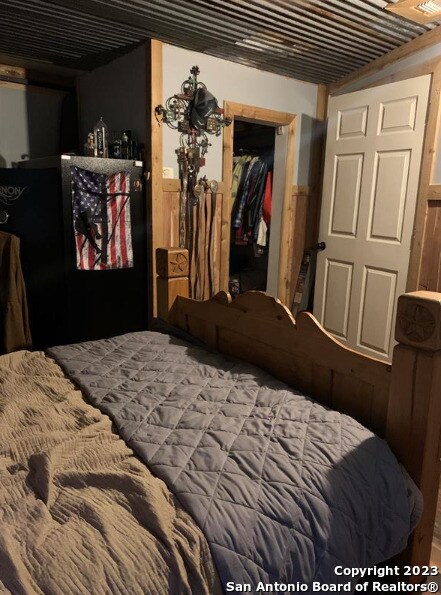 bedroom featuring a closet