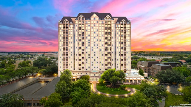 1 Towers Park Ln Unit 1104, San Antonio TX, 78209, 1 bedrooms, 1 bath condo for sale