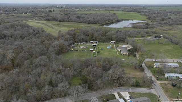 Listing photo 2 for 305 W Trinity St, Luling TX 78648