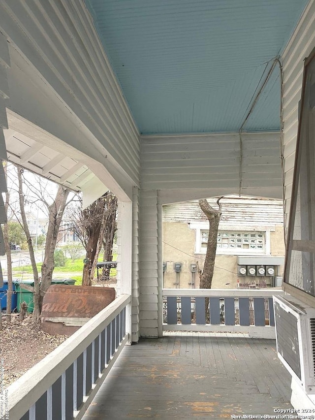 view of patio / terrace featuring covered porch