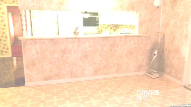 bathroom with plenty of natural light