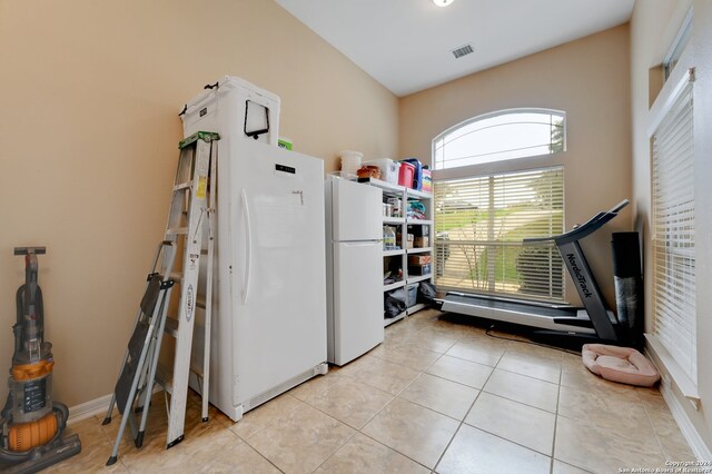 bedroom with ceiling fan and carpet floors