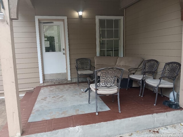 126 Lucas St, San Antonio, TX 78209 - view of patio / terrace