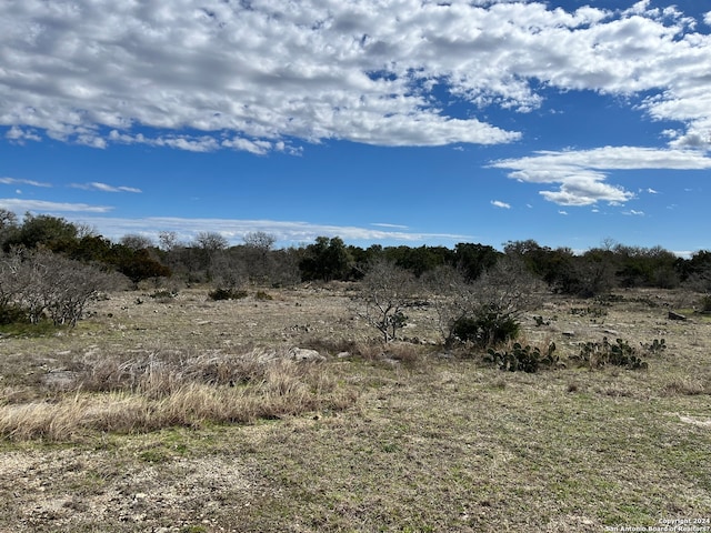 Listing photo 2 for 338 Highland Mdws, Bandera TX 78003