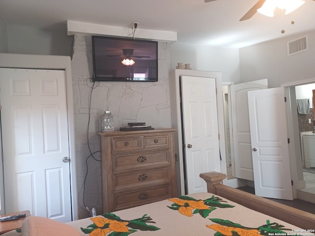 bedroom featuring ceiling fan