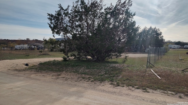 Listing photo 3 for LOT83 Mountain View Dr, Bandera TX 78003