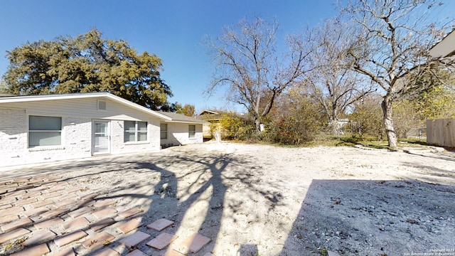 view of yard featuring a patio area