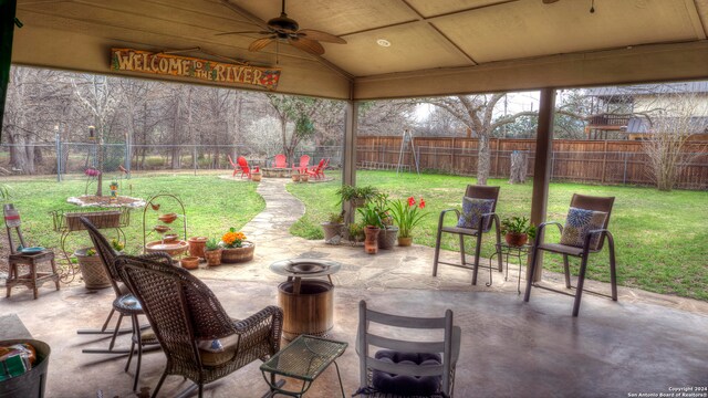 view of patio / terrace with ceiling fan