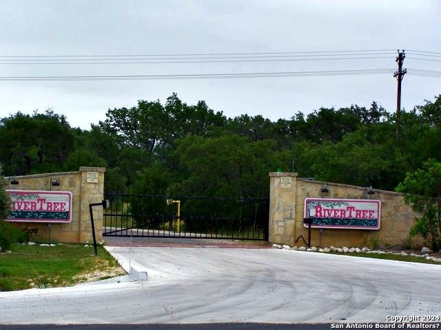 254 Possum Haw Holly Trl, Leakey TX, 78873 land for sale