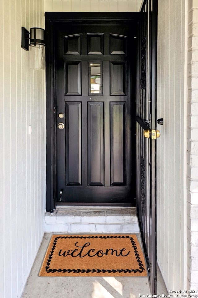 view of entrance to property