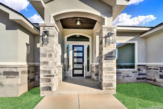 view of property entrance