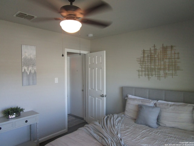 bedroom featuring ceiling fan