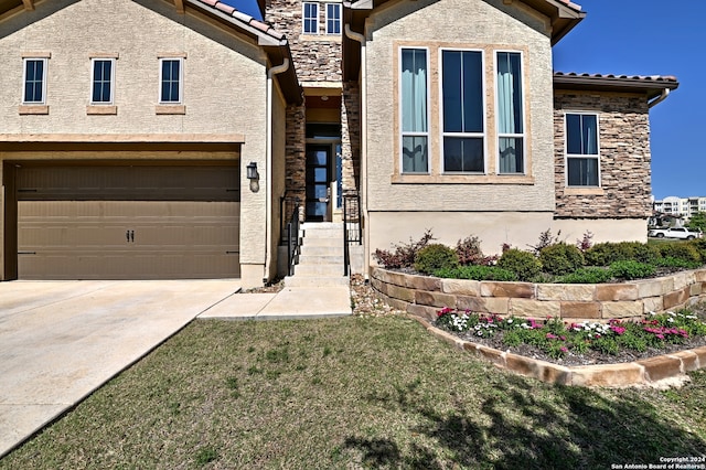 view of front of house with a garage