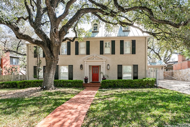 view of front of house with a front yard