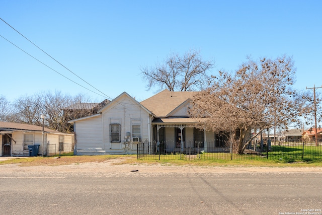 view of front of property