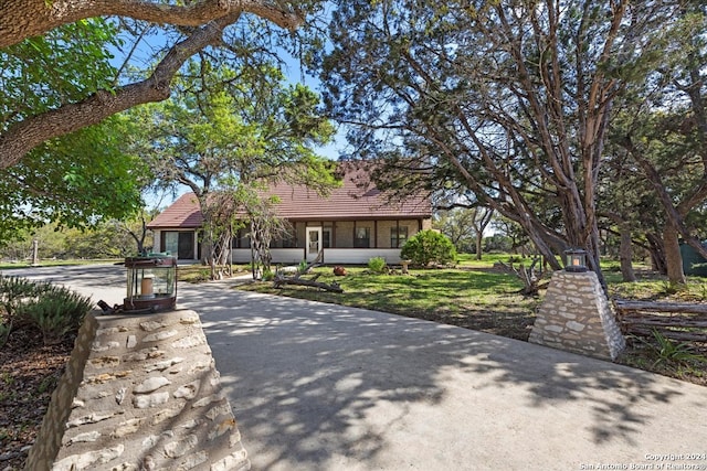 view of front of home