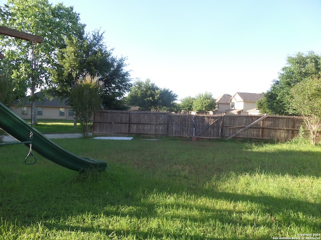 Listing photo 2 for 706 Robillard Ln, San Antonio TX 78221