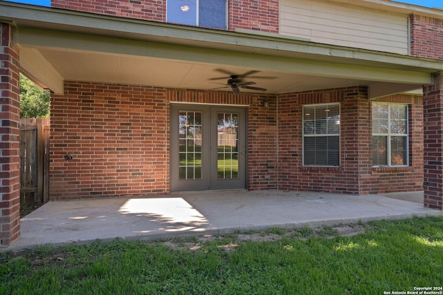 view of patio / terrace featuring ceiling fan