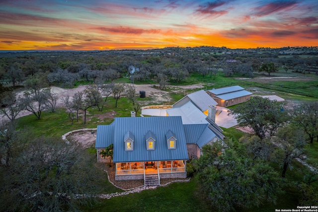 view of aerial view at dusk