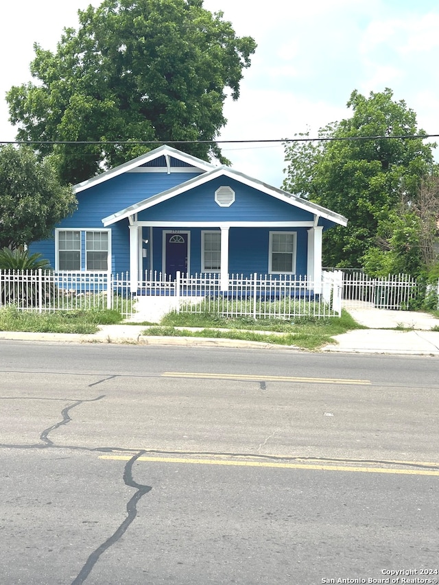 view of front of property with covered porch