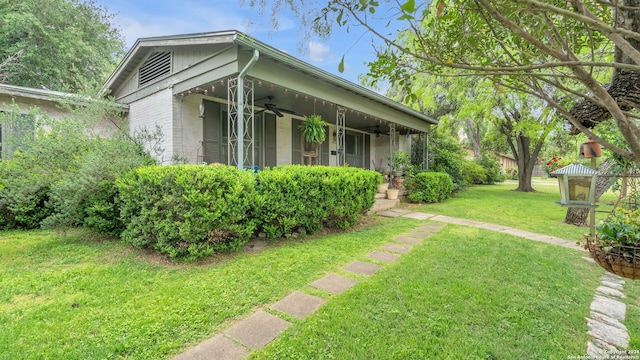 exterior space featuring a yard